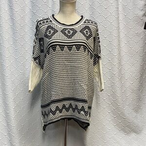 Chasor‎ size small Black and White Knit sweater layer soft stretch cozy warm